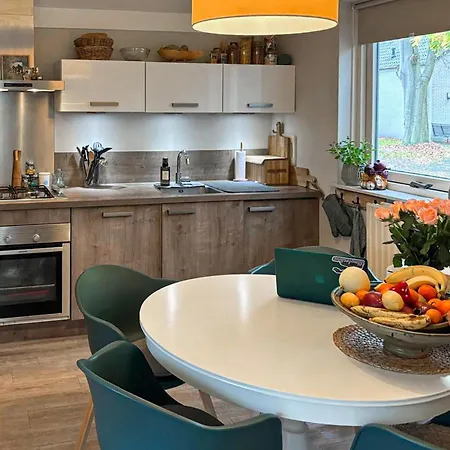 Hébergement de vacances 3 Bedroom Amazing In Hoeven