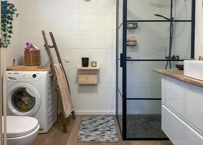 3 Bedroom Amazing In Hoeven