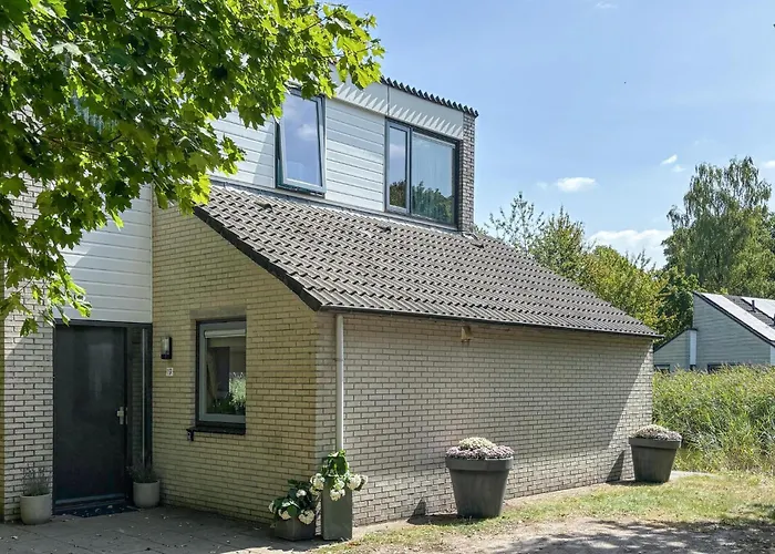 Дом отдыха 3 Bedroom Amazing In Hoeven